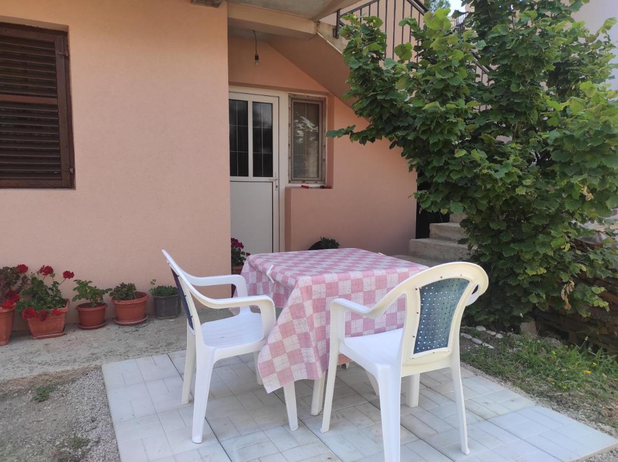 Apartmani Vujicic Бар Екстериор снимка